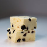 Ciocolată de casă albă cu coacăze 100g