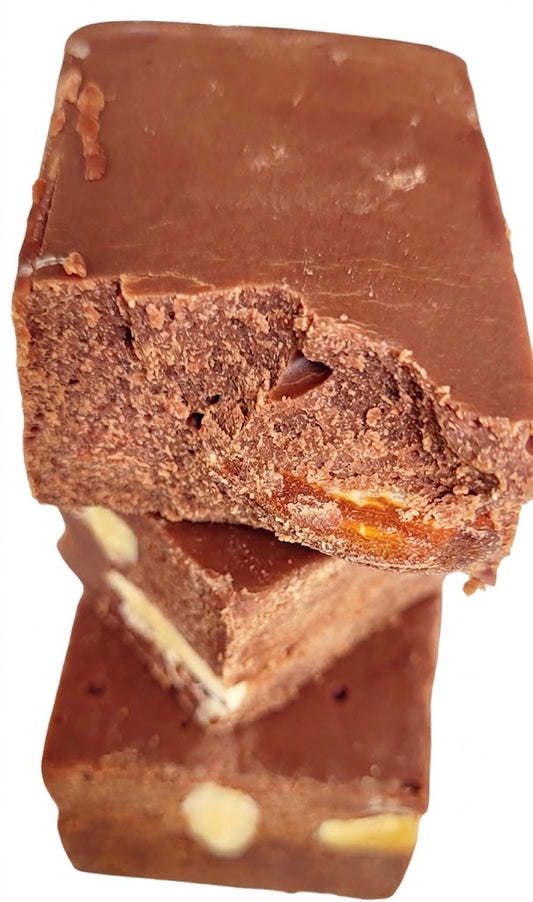 Ciocolată de casă cu Amaretto și migdale 100g