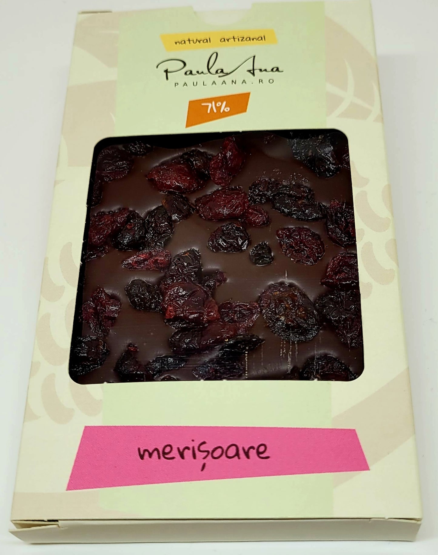 Tabletă de ciocolată neagră cu merișoare 120g